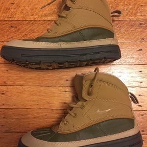 COPY - Boys Nike winter boots